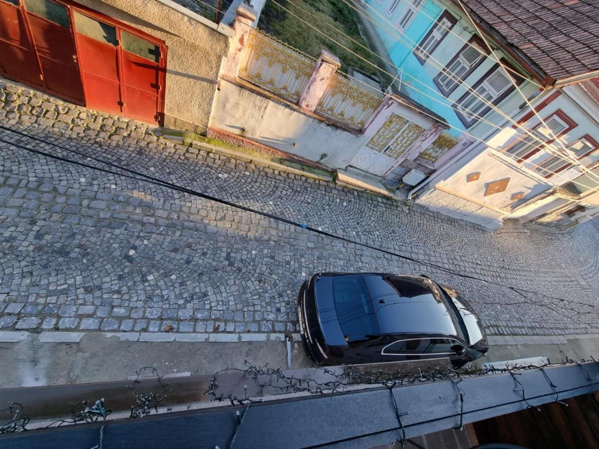 Casa Chiper - Attic Apartment With View 브라쇼브 외부 사진